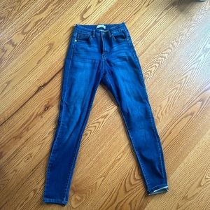 KanCan skinny denim stretchy jeans size 7
